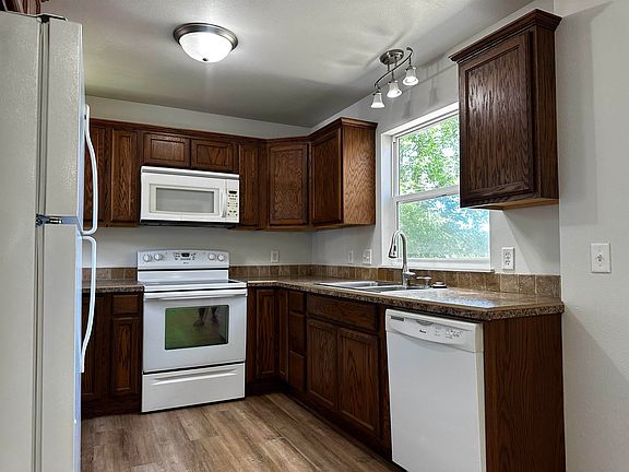 2nd image of 509 4th St NW