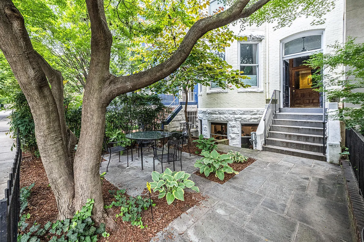 Building Photo - 1811 19th St NW