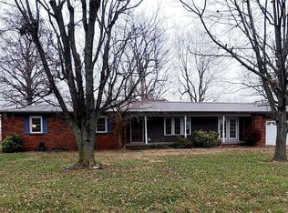 32 Elizabeth Rd, Sikeston, MO 63801