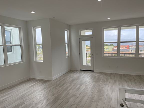 3rd image of 335 Shannon Pl