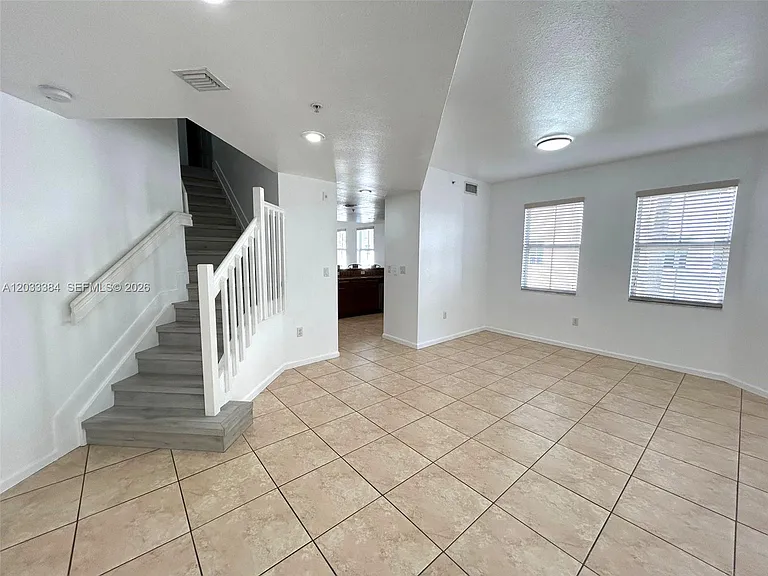 11503 NW 89th St #206 — Photo 5