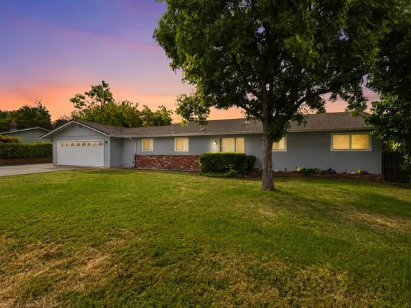1349 Carter Way, Redding, CA 96002