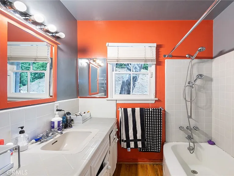 11446 Amanda Dr — Photo 18