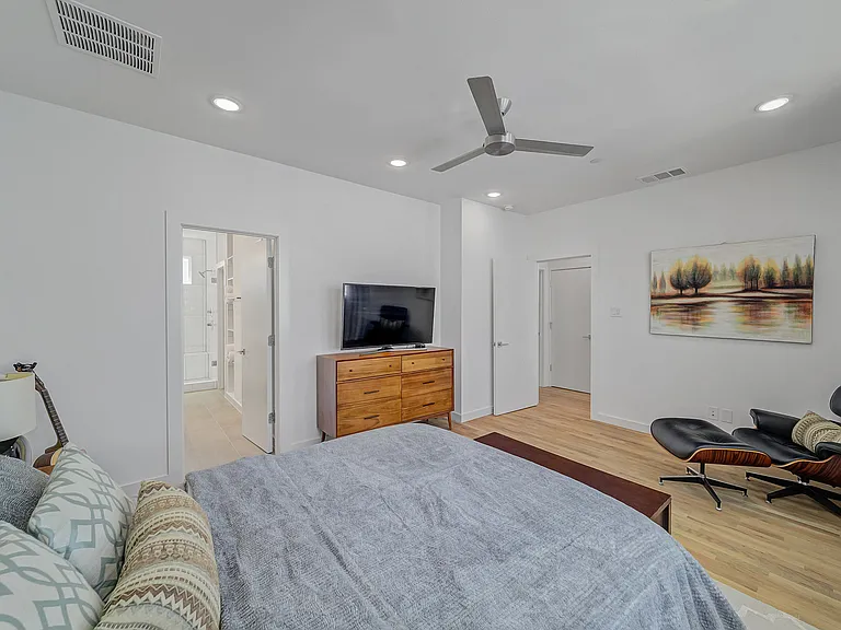 1510 N Washington Ave #102 — Photo 15