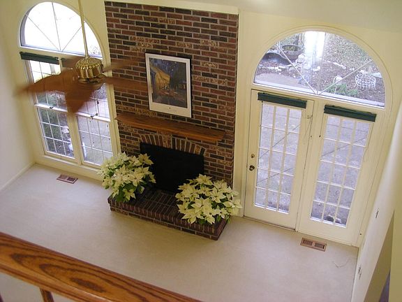 3rd image of 1300 Kelly Ct