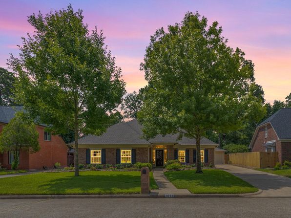 Property image for 3918 Brook Shadow Dr, Kingwood, TX 77345