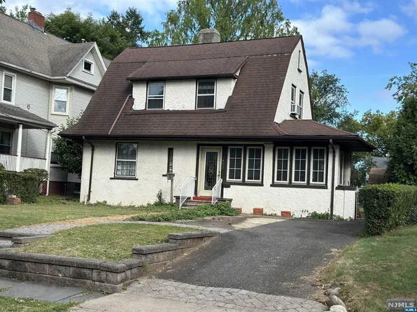 481 Larch Ave, Bogota, NJ 07603