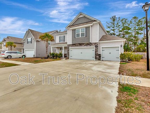 3rd image of 142 Airy Dr