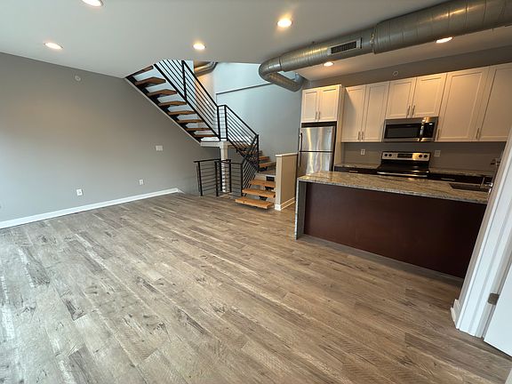 3rd image of 1830 Frankford Ave #3A