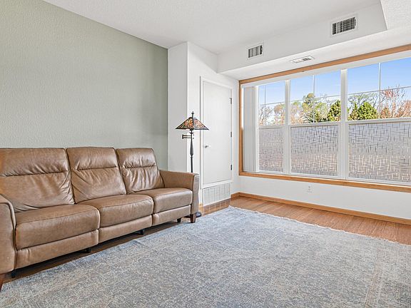 3rd image of 1800 Graham Ave Unit 121