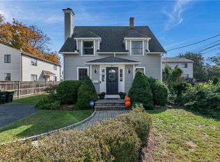 89 Rakoczy Ave, Fairfield, CT 06824