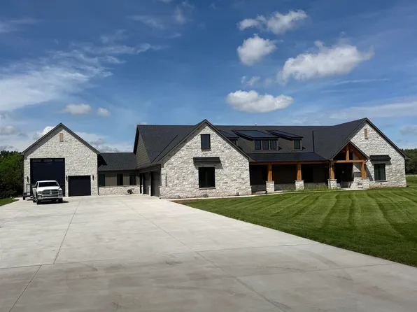 16556 W Hickory Cir, Goddard, KS 67052