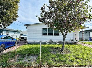 216 SW 1st St, Deerfield Beach, FL 33441