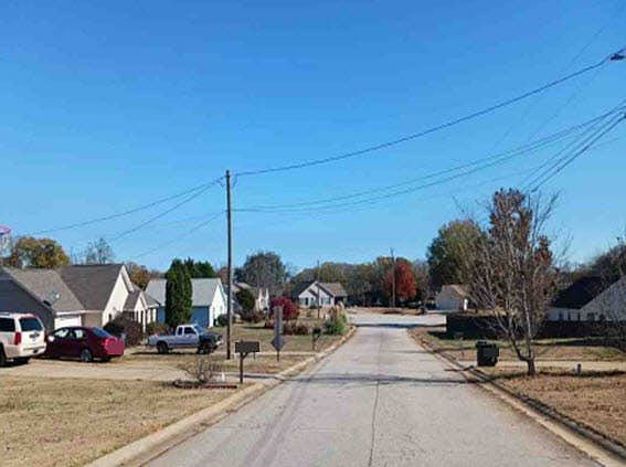 1st image of 604 Regal Rd