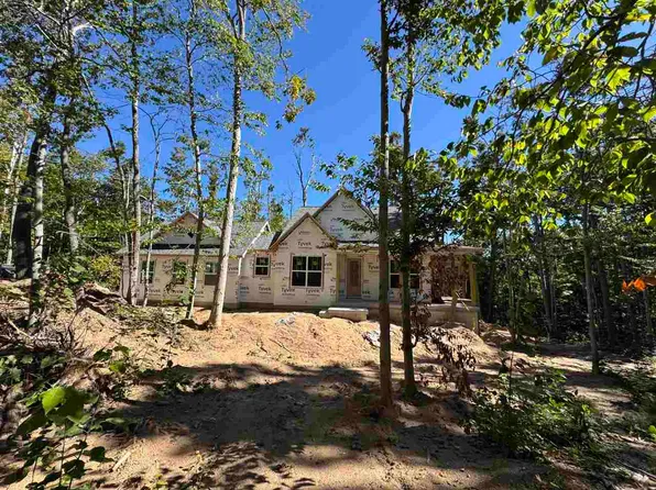 4380 Turfway Trl, Harbor Springs, MI 49740