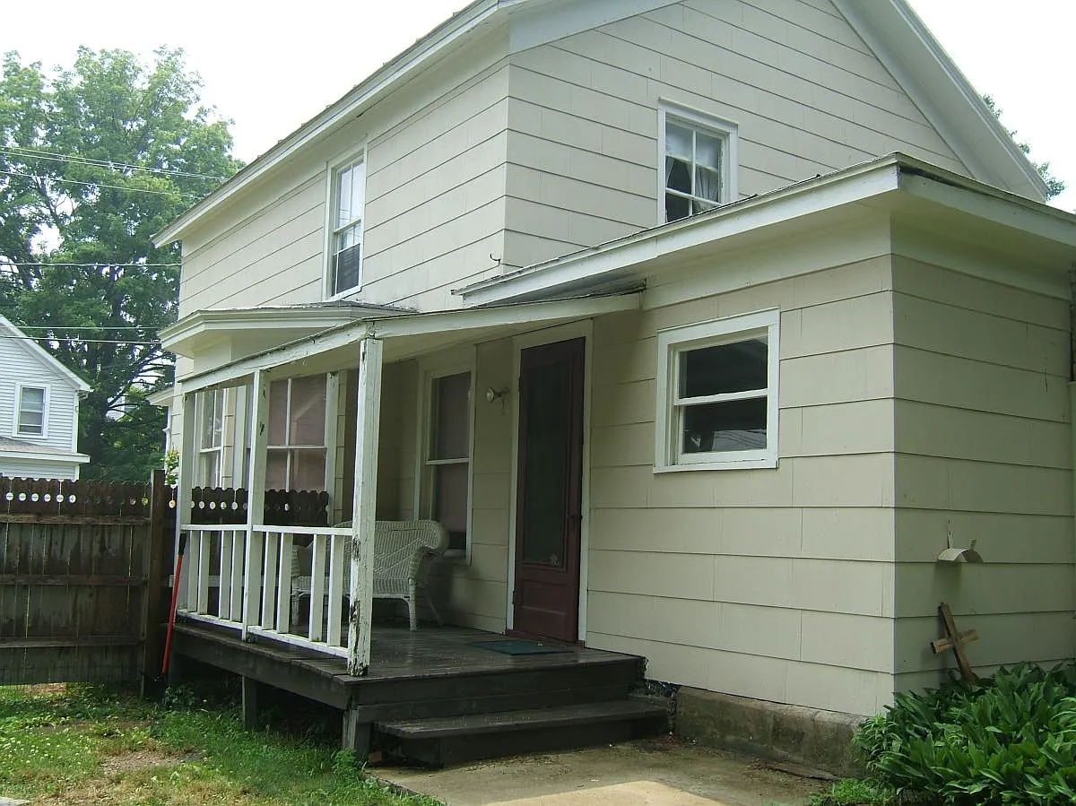 2 bed, 900 sqft, $2,000 — Photo 2