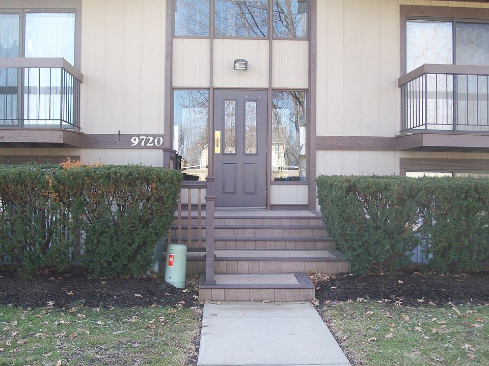 1st image of 9720 Cove Dr Unit 25