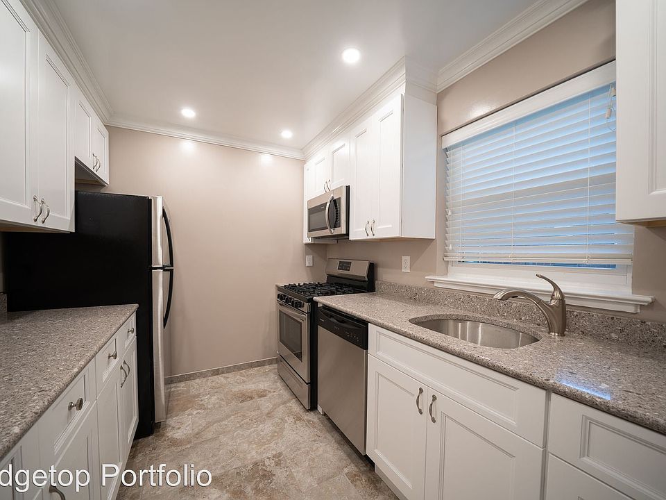 1st image of 405-425 Broad Ave #B14