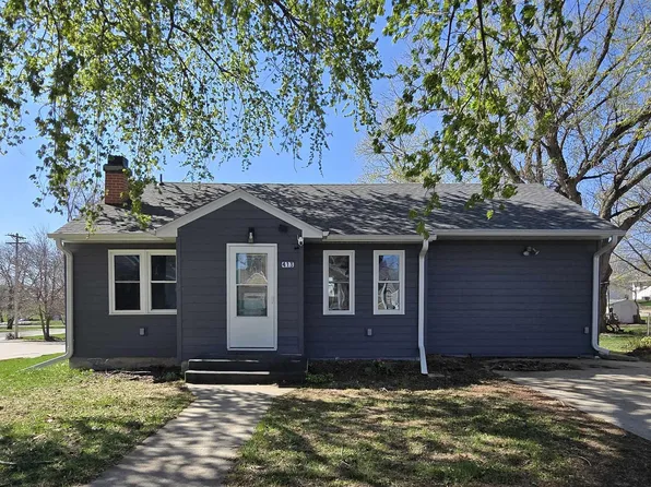 413 Glad St, Schleswig, IA 51461
