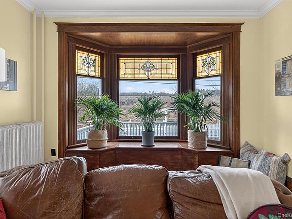 5th image of 48 Kirks Road