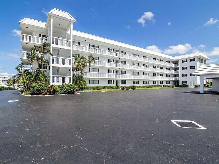907 Marina Dr #402 — Photo 23