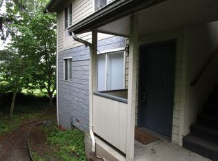 701 N 1st St APT B, Mount Vernon, WA 98273