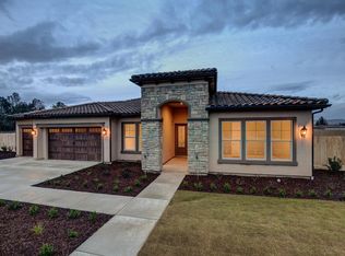 1975 Teague Ave, Clovis, CA