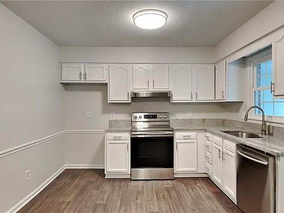 4th image of 4616 Lawndale Dr Unit C