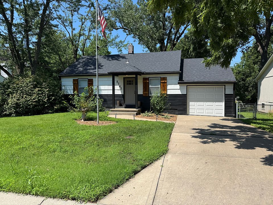 1st image of 8542 Grandview Ave