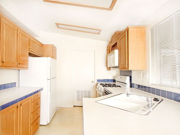 5th image of 580 Ahwanee Ave Spc 61