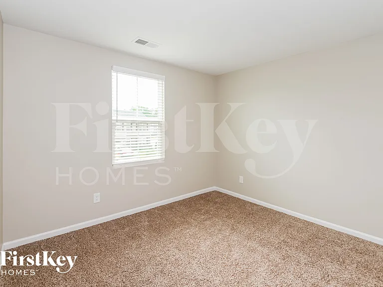 7415 Irwin Rd — Photo 12