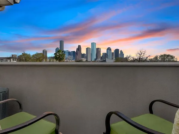 1717 Hickory St, Houston, TX 77007