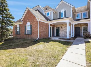 2272 Monarch Dr, Shelby Township, MI 48316