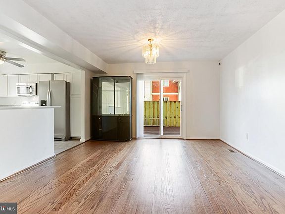 4th image of 104 Nina Ct #185