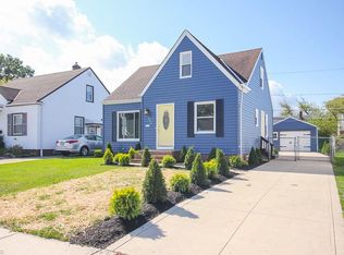 392 E 328th St, Willowick, OH 44095