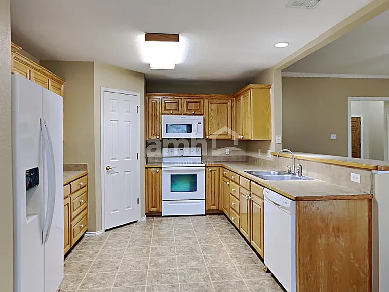 1000 Redfish Dr — Photo 3