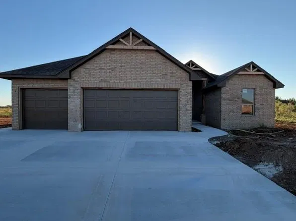 1804 Sama Way, Yukon, OK 73099