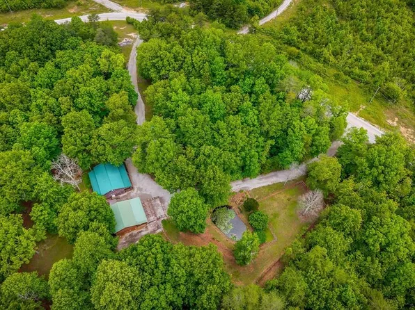 1263 Ridge Rd W, Crossville, TN 38572