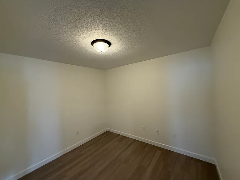 896 Bradley Dill Rd #B — Photo 12