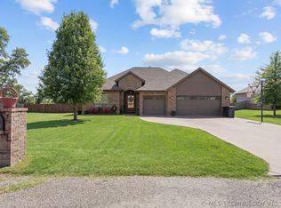 61521 E 266th Rd, Grove, OK 74344