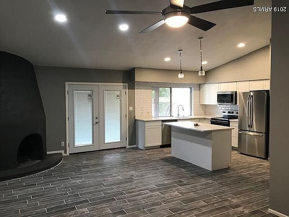 5th image of 4512 W Villa Theresa Dr