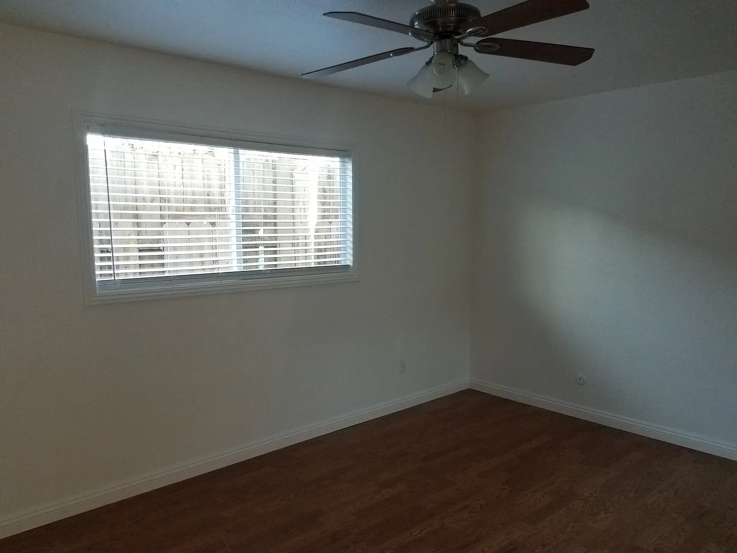 3-Bed, 1.5-Bath House w/1-Car Garage, Close to Commissary — Photo 3