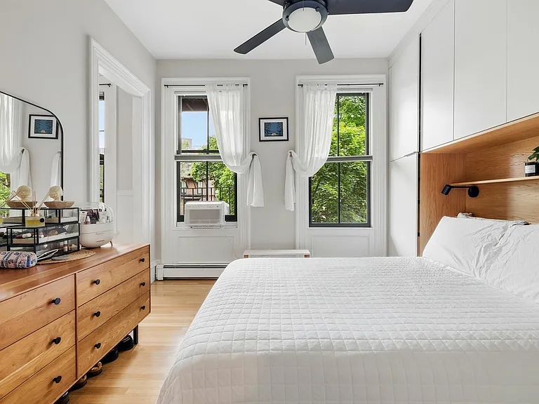79 Montgomery St #2 — Photo 10