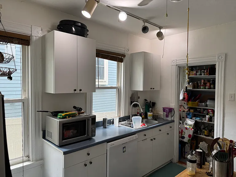 21 Haverford St #1 — Photo 4