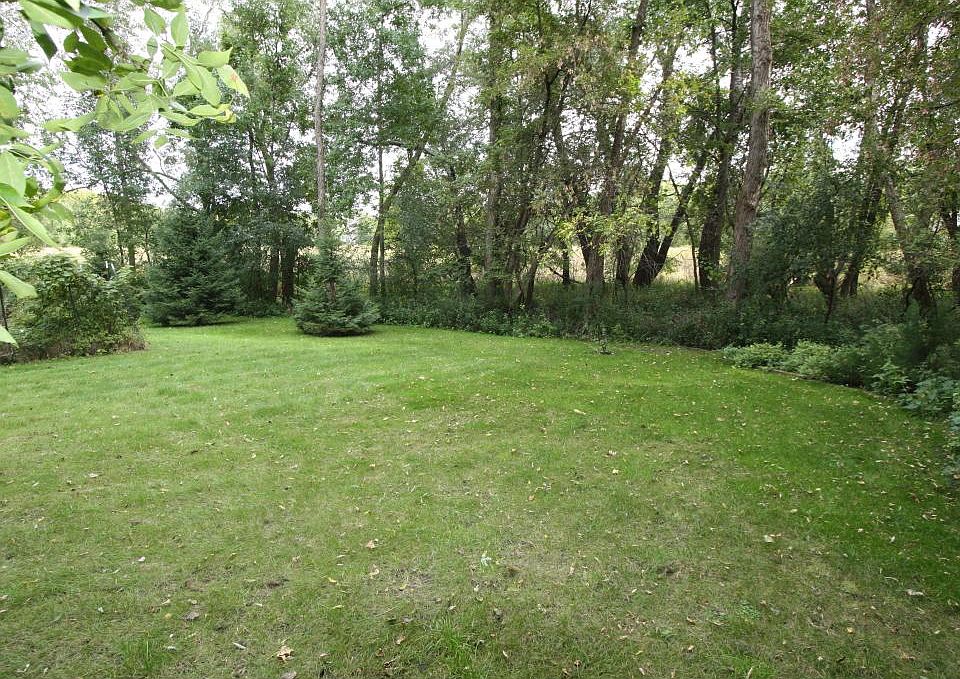 2nd image of 18719 Hanus Rd