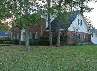 713 Pine Valley Dr, Lufkin, TX 75901