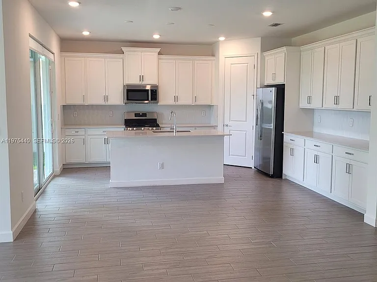 1200 Sterling Pine Pl — Photo 27
