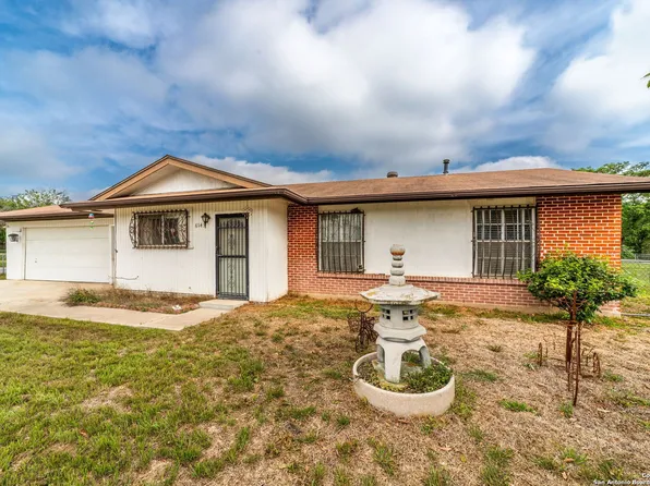 6143 Rose Valley Dr, San Antonio, TX 78242