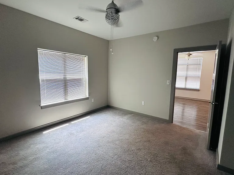 782 Riverfront Pkwy #101 — Photo 10