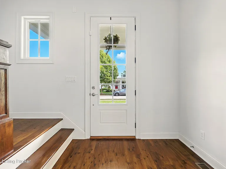 8707 Featherbell Blvd — Photo 5
